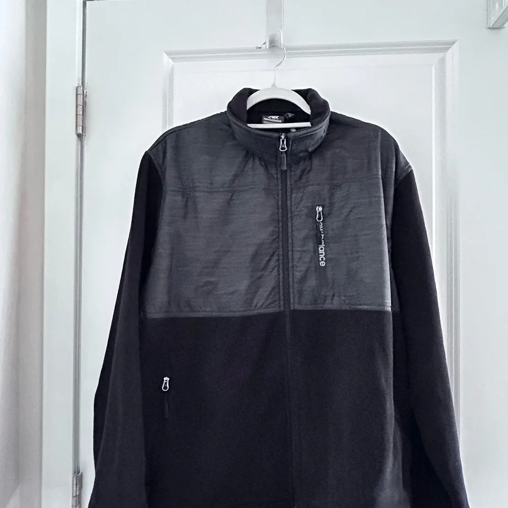 NEW BALANCE • Black Fleece Men’s Jacket • XL • - Picture 5 of 7